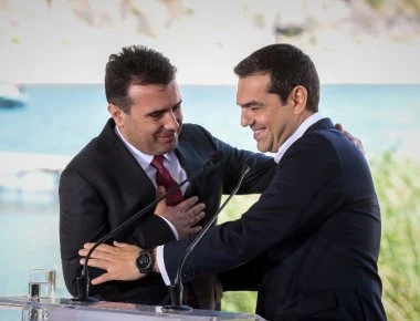 «Καρέ- Καρέ» τα όσα διαδραματίστηκαν στις Πρέσπες: Σε «πελάγη» ευτυχίας ο πρωθυπουργός (φωτο)